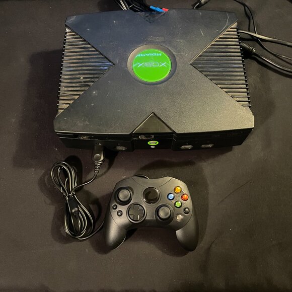 Microsoft Xbox Original With Controller And HD Rca Cables - Picture 2 of 3
